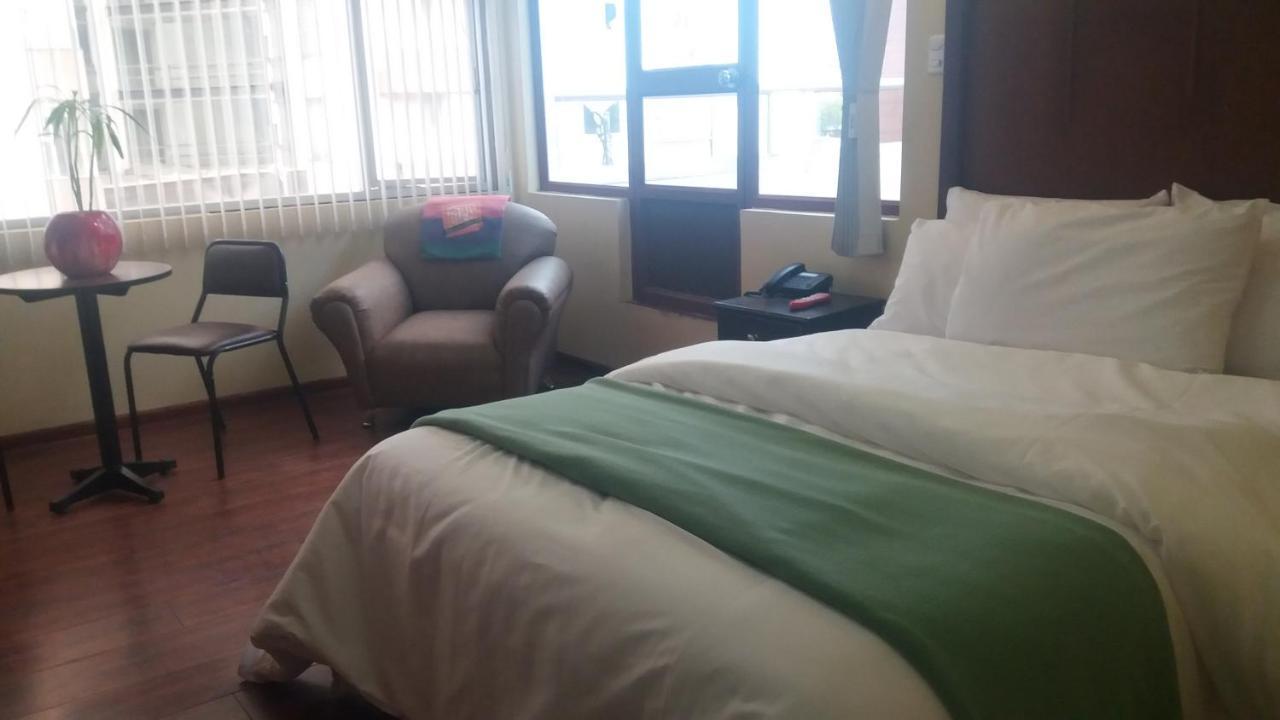 Hotel Saint Thomas Quito Eksteriør billede